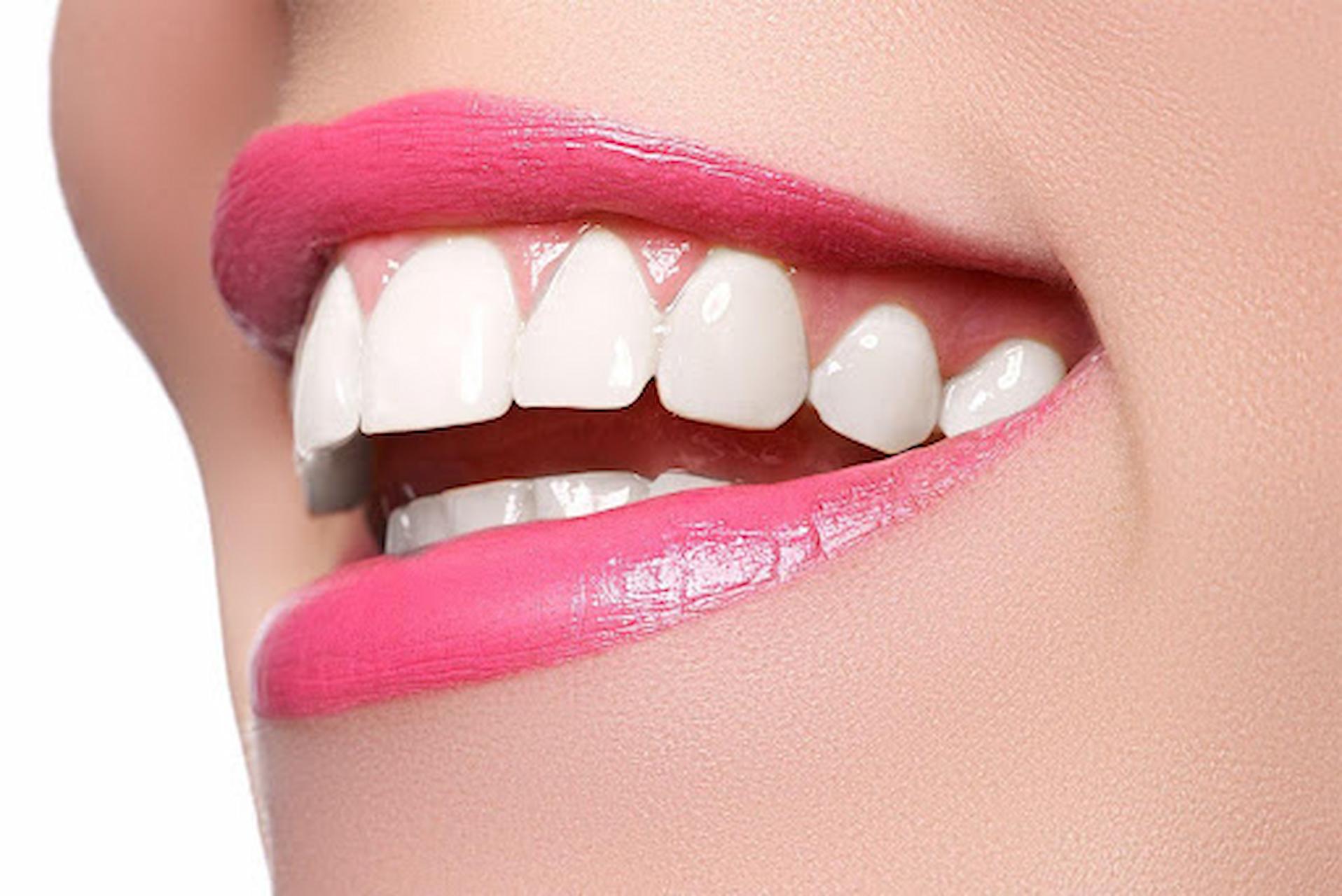 Valuable Helps Of Cosmetic Dentistry Treatments To Have Adorable Smile
